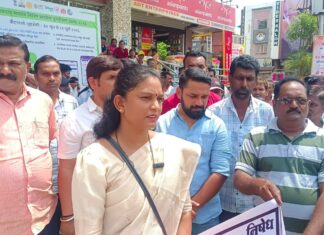 चंद्रपुर: 160 सफाईकर्मी हटाए जाने से नालों की सफाई ठप, बीमारी फैलने का खतरा; जोन सभापति ने दिया 48 घंटे का अल्टीमेटम